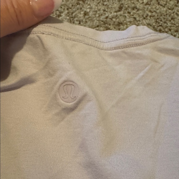 Lululemon tee - Picture 2 of 2